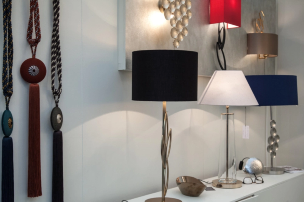 Menej známe typy stolových lámp do obývačky alebo inej miestnosti